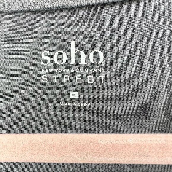 Soho Street NY and Company Grey Maxi, Size XL - Picture 2 of 3